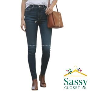 GAP True Skinny Jeans Dark Wash Size 12/31S EUC